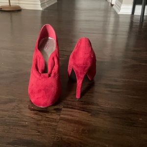 Red Velvet Pump 4.5in heel